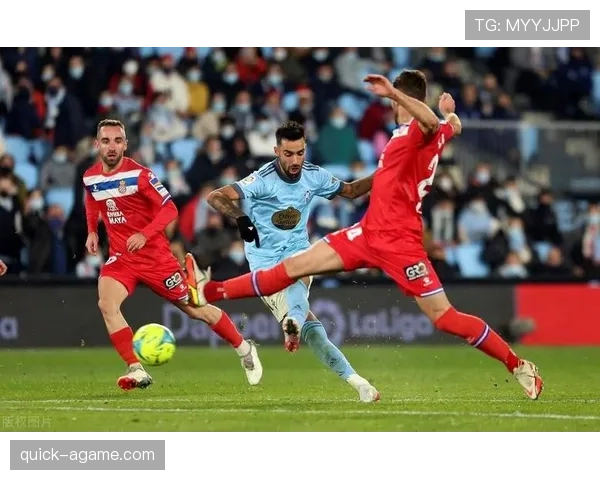 塞维利亚财政危机持续，球队在转会市场及阵容稳定性上受到明显制约