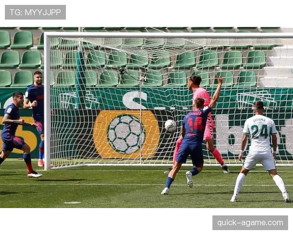 拜仁节奏加快导致控球稳定性波动，赛季关键战走势面临考验