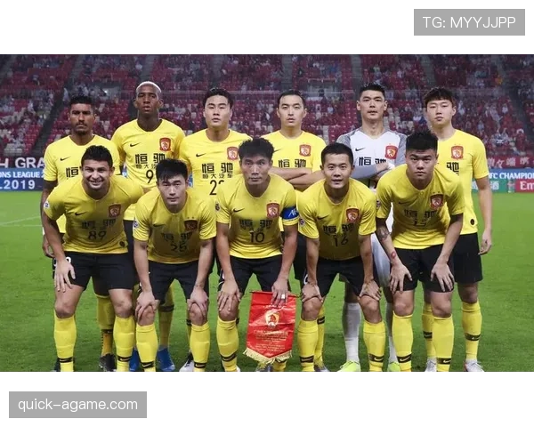 文斯·卡特突破能力拉开防线，提升球队关键时刻得分效率