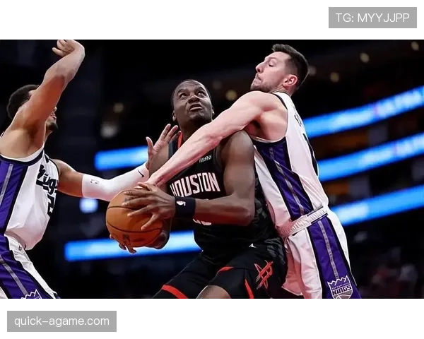 格林挡拆助攻提升球队进攻效率显著拉开对手防线